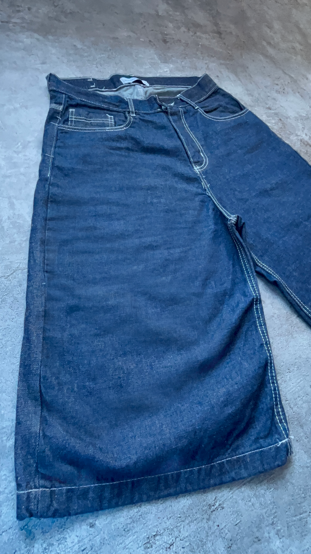 RAW BLU – BERMUDA JORT BORDADO
