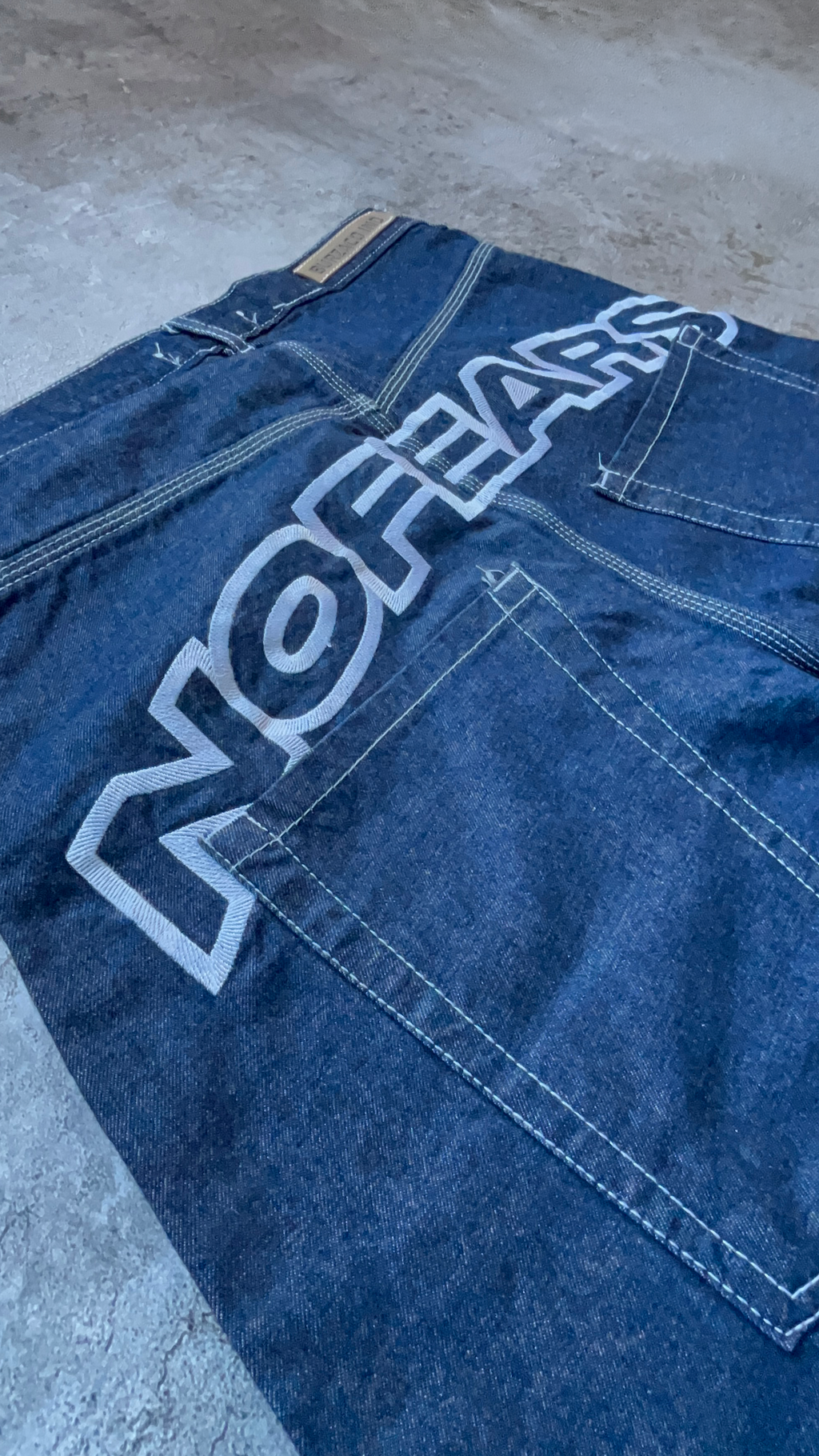 RAW BLU – BERMUDA JORT BORDADO